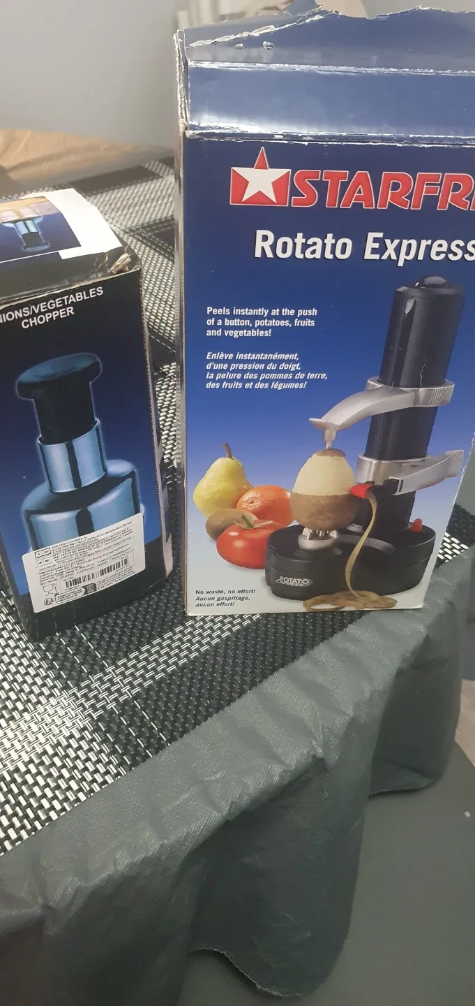 Starfrit Rotato Express and Onion/Vegetable Chopper