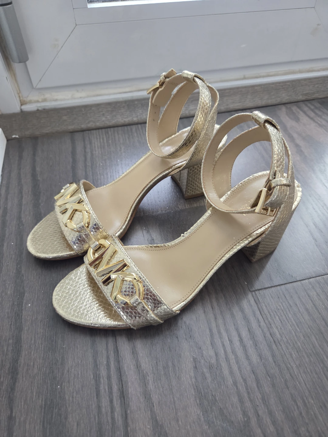 Michael Kors Gold Heels (7.5)