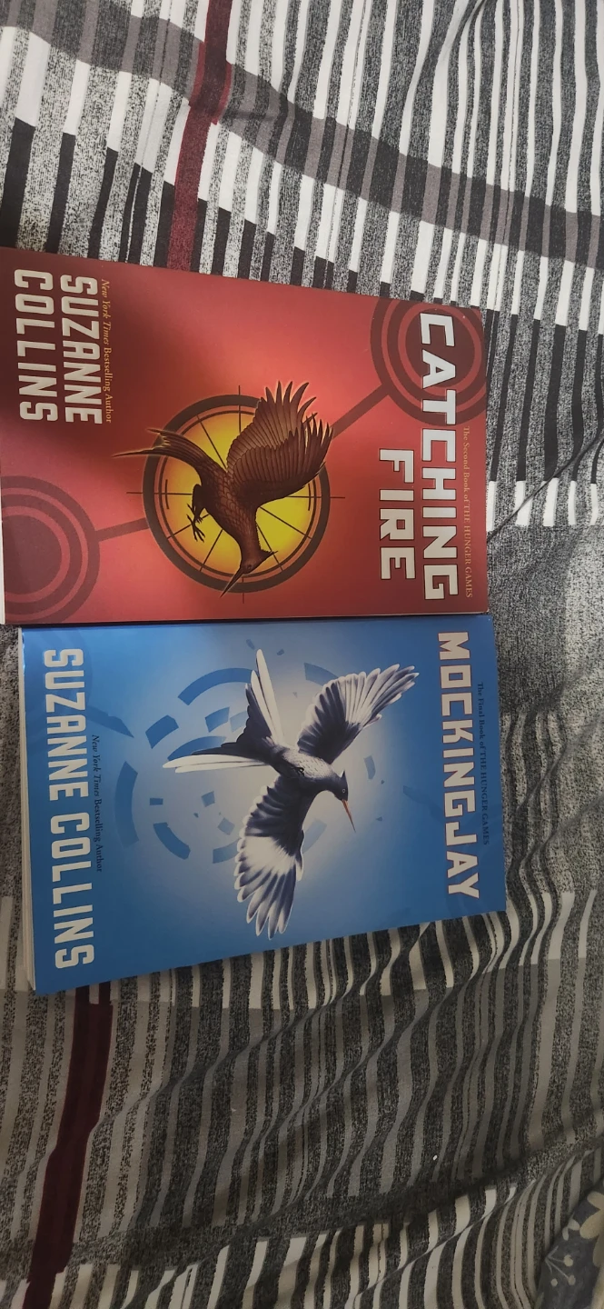 Hunger Games Catching Fire & Mockingjay Books