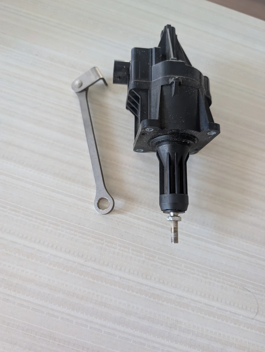 Turbo Charger Wastegate Actuator with Bracket - photo 3