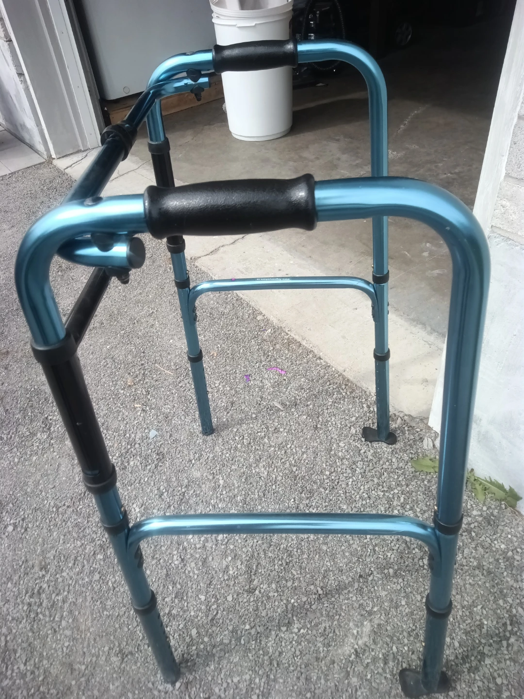 Hugo Adjustable Folding Walker - photo 2