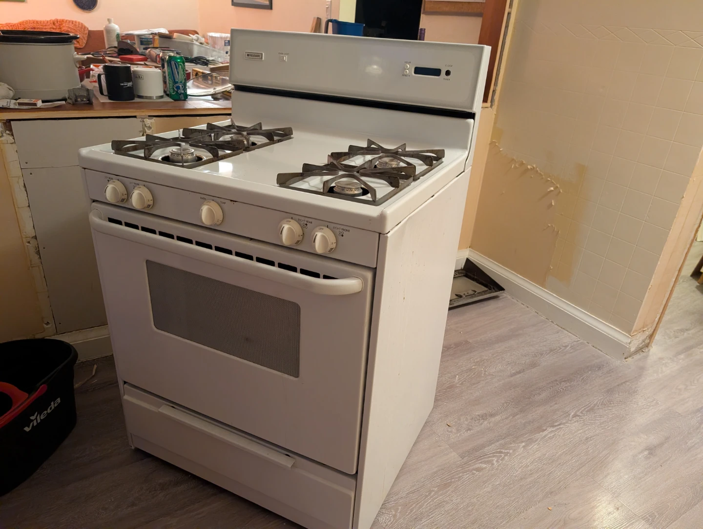 Frigidaire White Gas Range