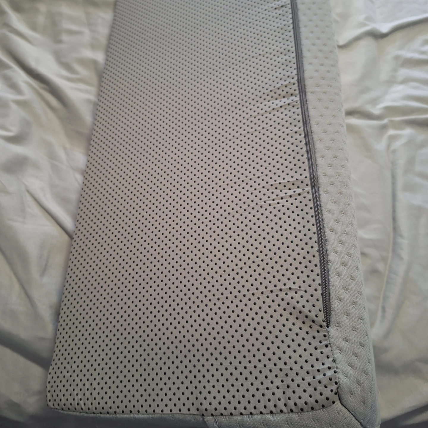 Queen Long Memory Foam Bed Wedge Pillow - photo 3