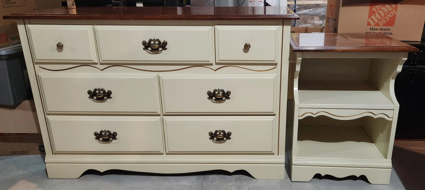 Vilas Dresser and Nightstand Set