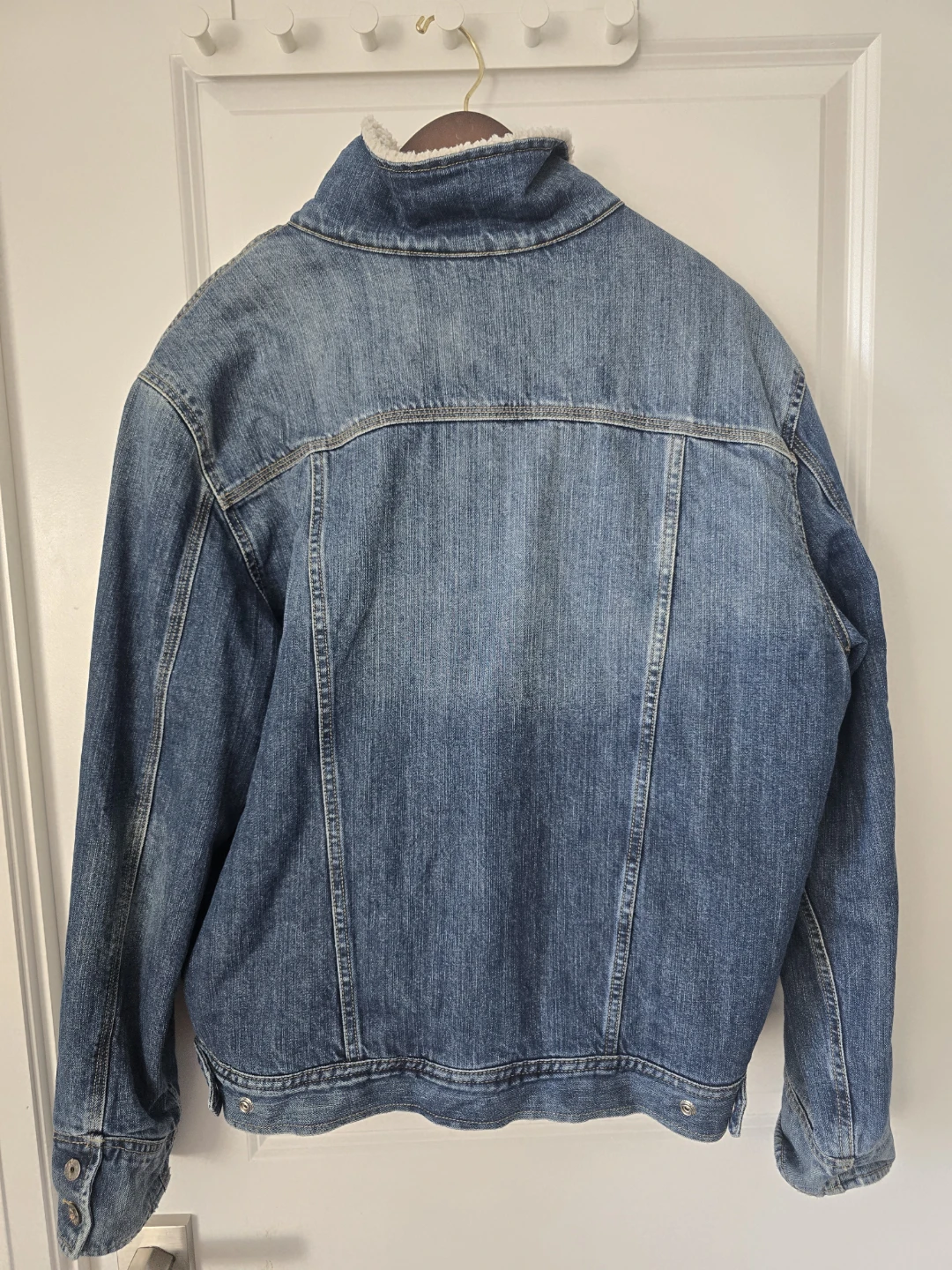 Old Navy Sherpa-Lined Denim Jacket - photo 2