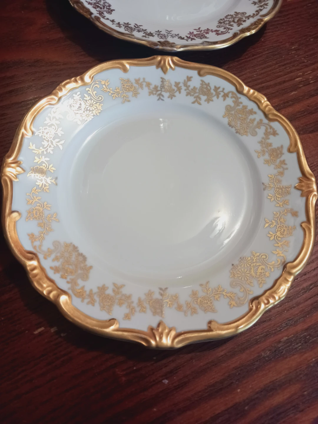 Set of two 22K Gold Rim Weimar Porzellan Katharine Plates - photo 3