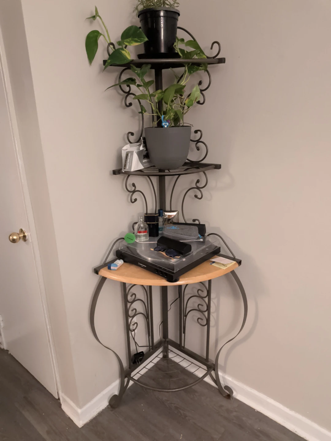 Metal Corner Shelf Unit