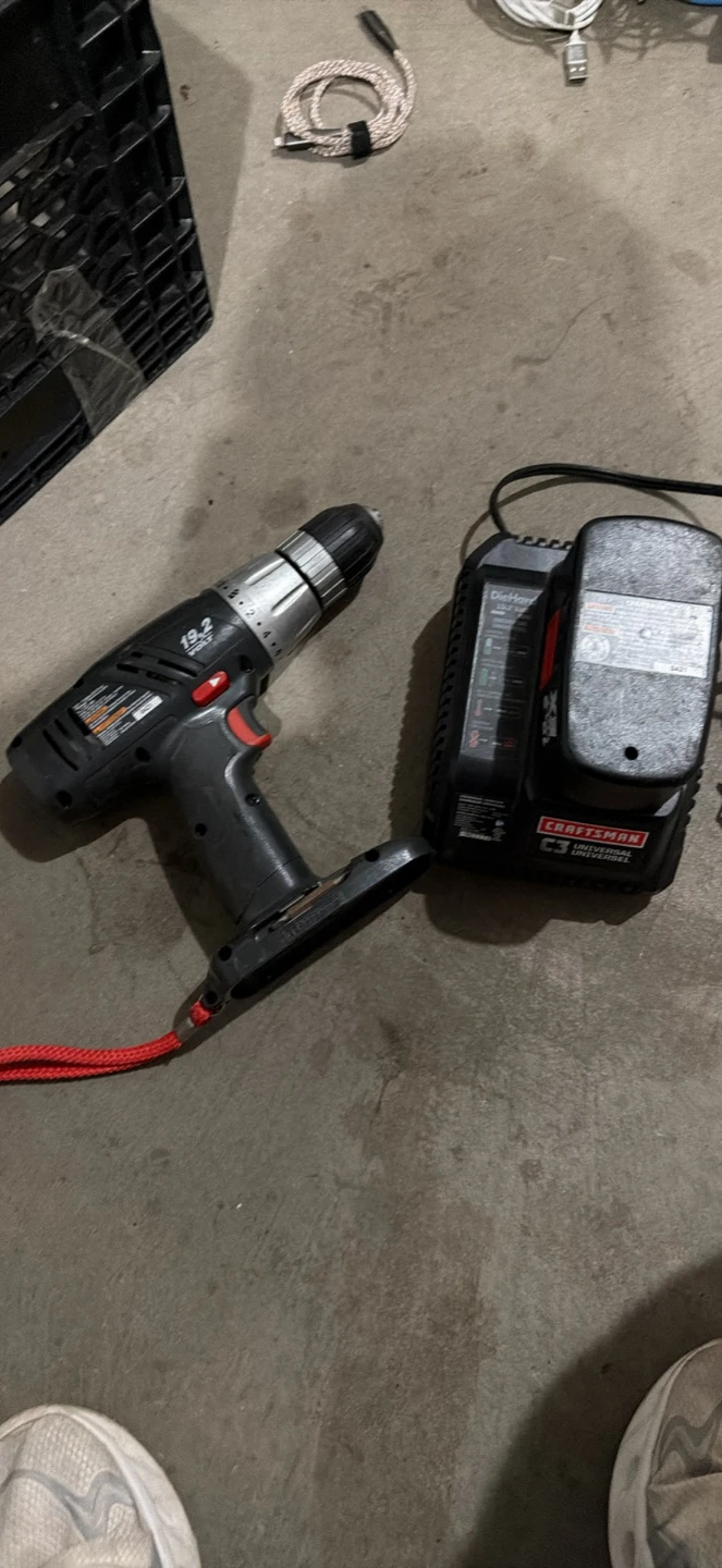 Craftsman C3 19.2V Drill with Charger and Battery