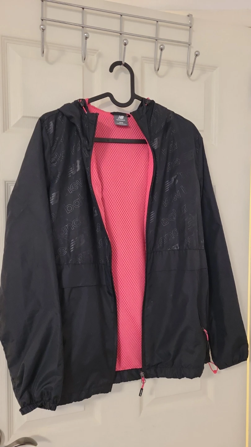 New Balance Women's Lightweight Windbreaker Jacket - photo 2