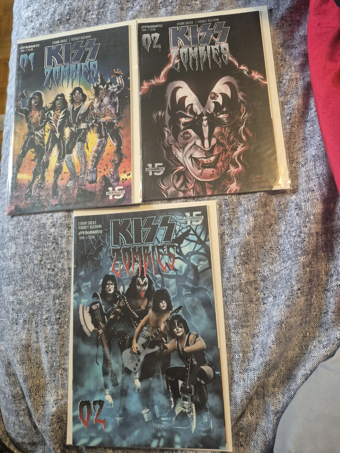 KISS Zombies Comic Books Issues 01 and 02
