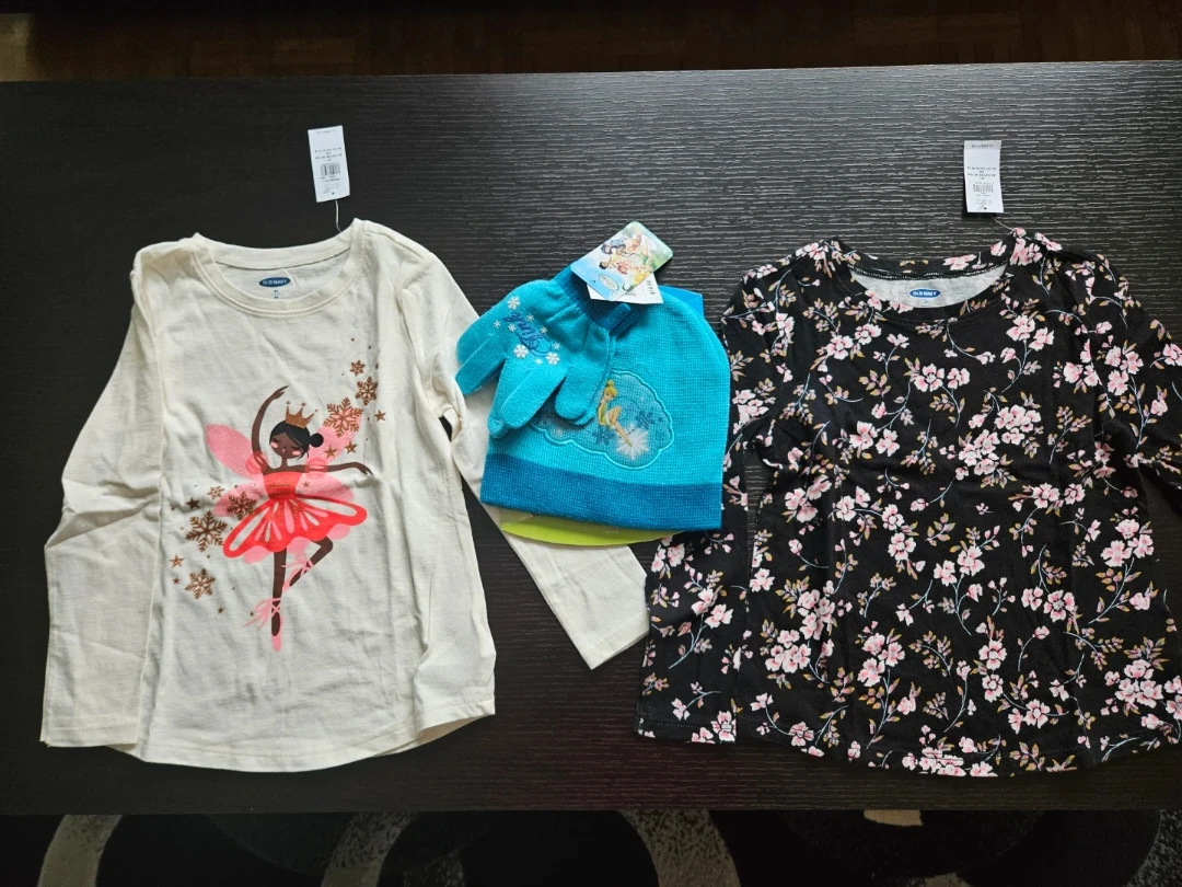 Girls 4T Disney Winter Set and Shirts (New with Tags)
