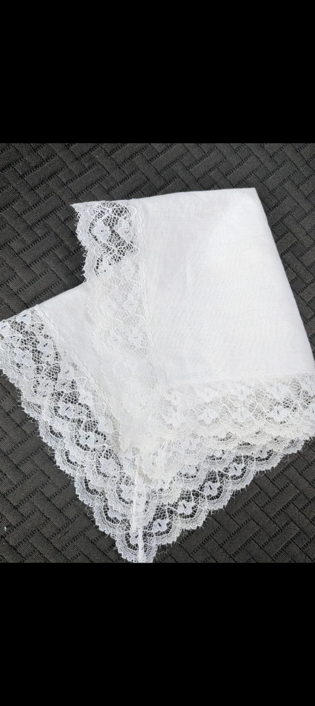 Vintage White Lace Handkerchief
