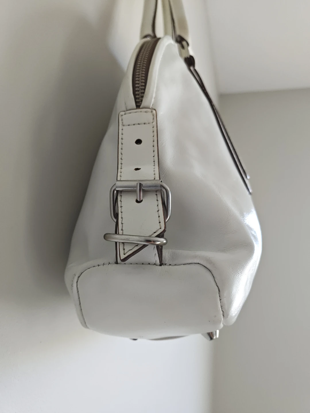White Leather Danier Handbag - photo 3