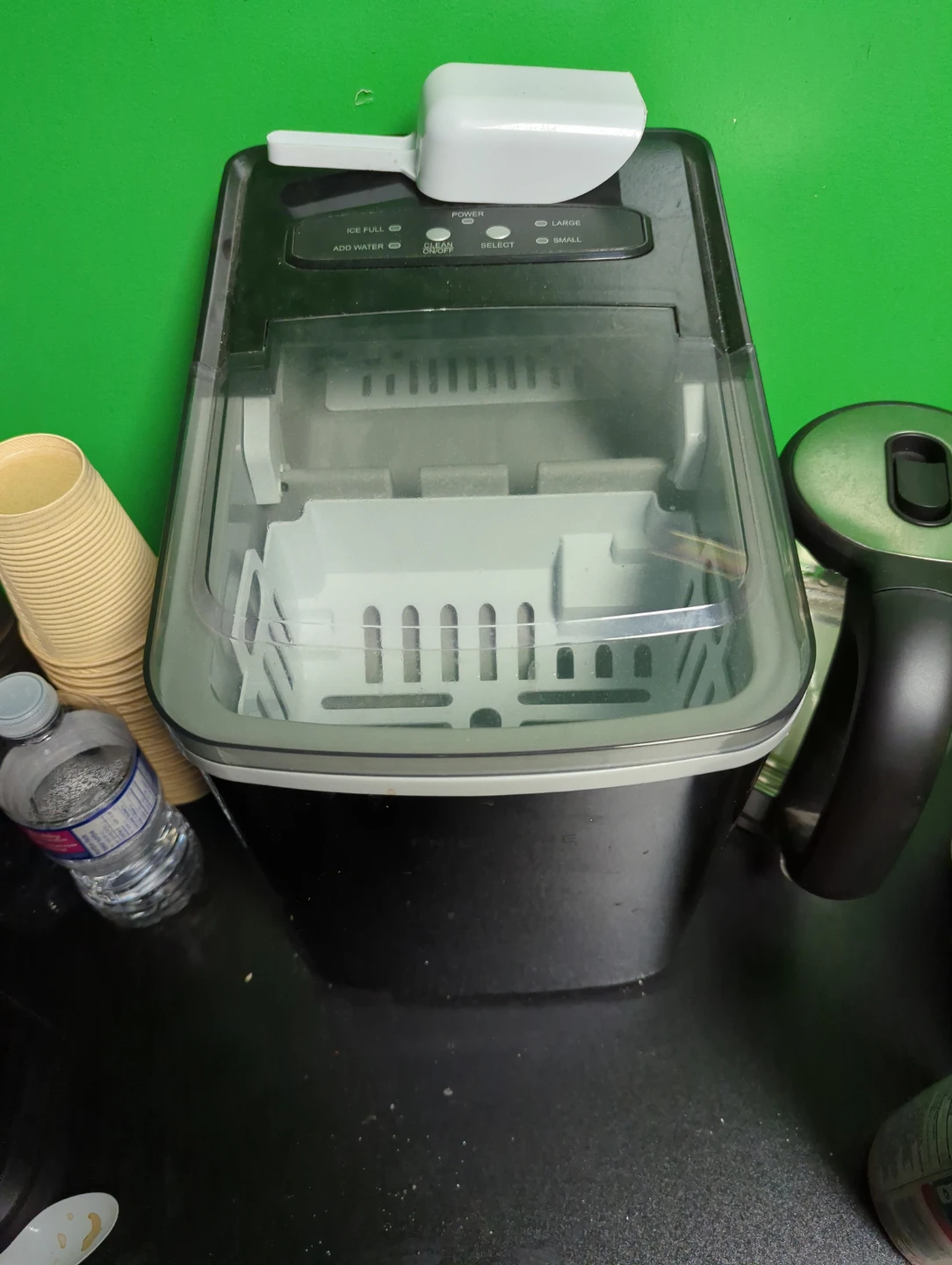 Portable Ice Maker with Scoop