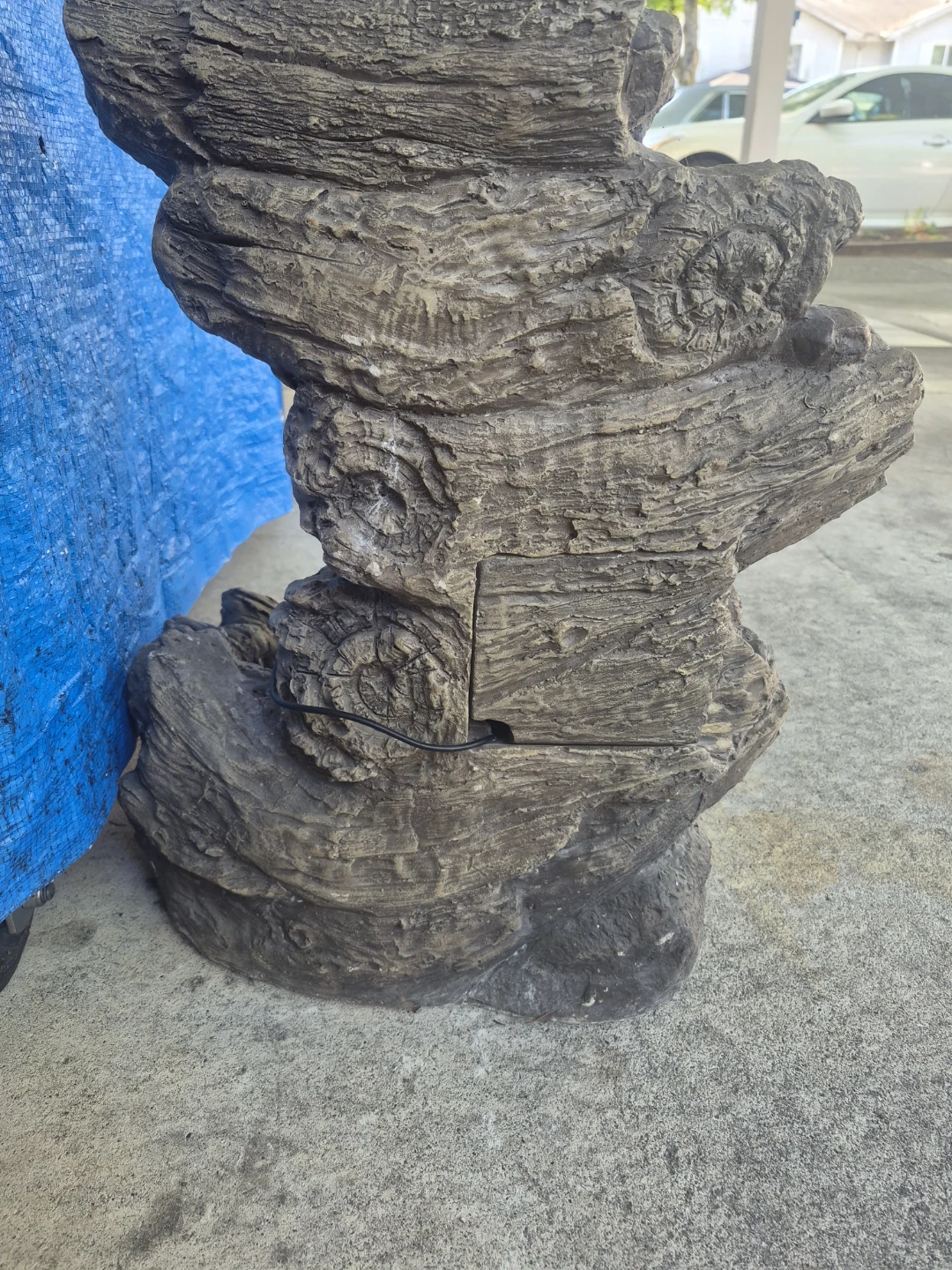 Rustic Log Design Water Fountain - photo 2