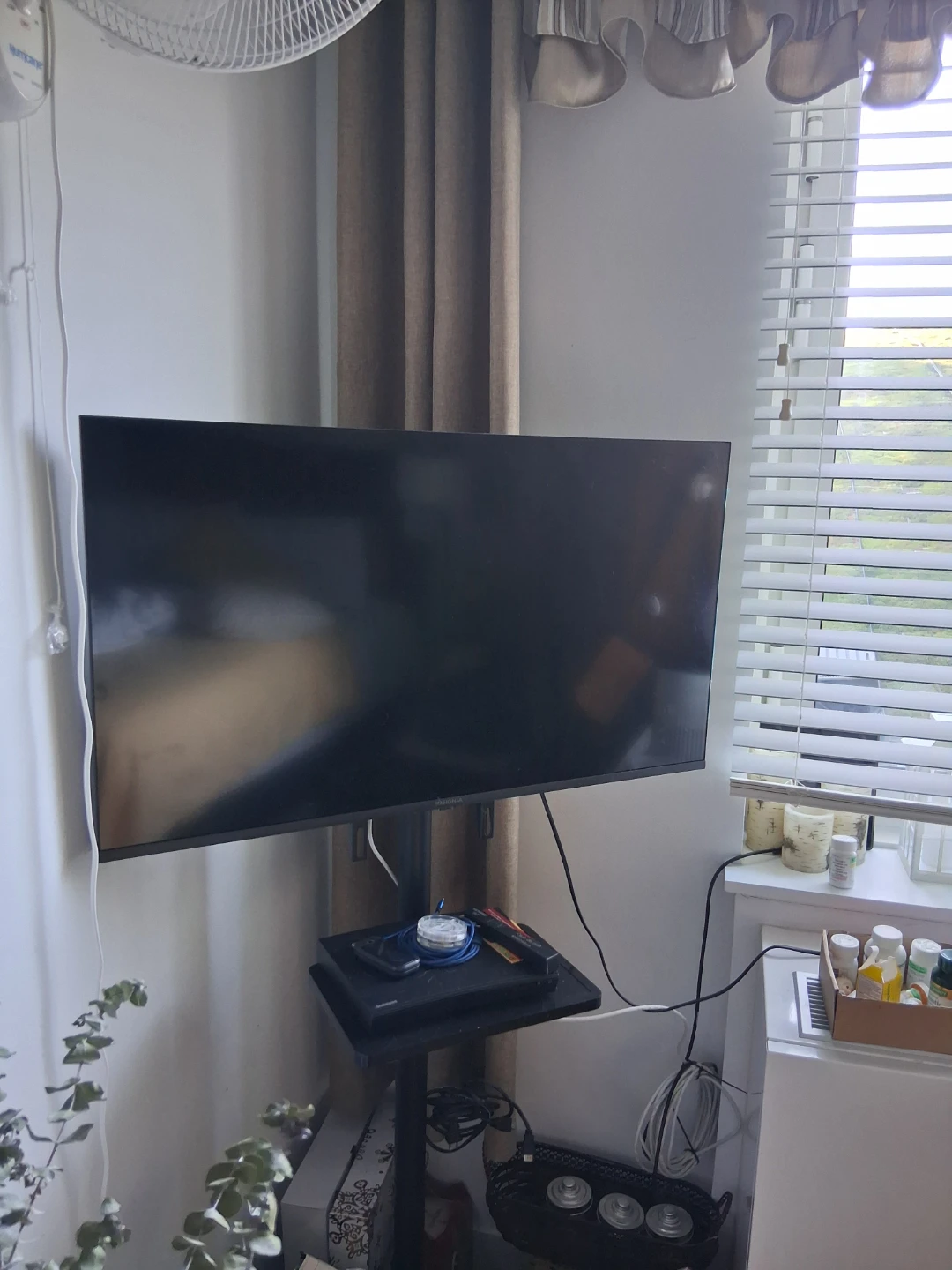 Insignia 4K UHD Smart Fire TV
