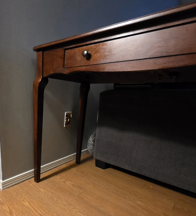 Queen Anne-style Solid Wood Writing Desk - photo 3