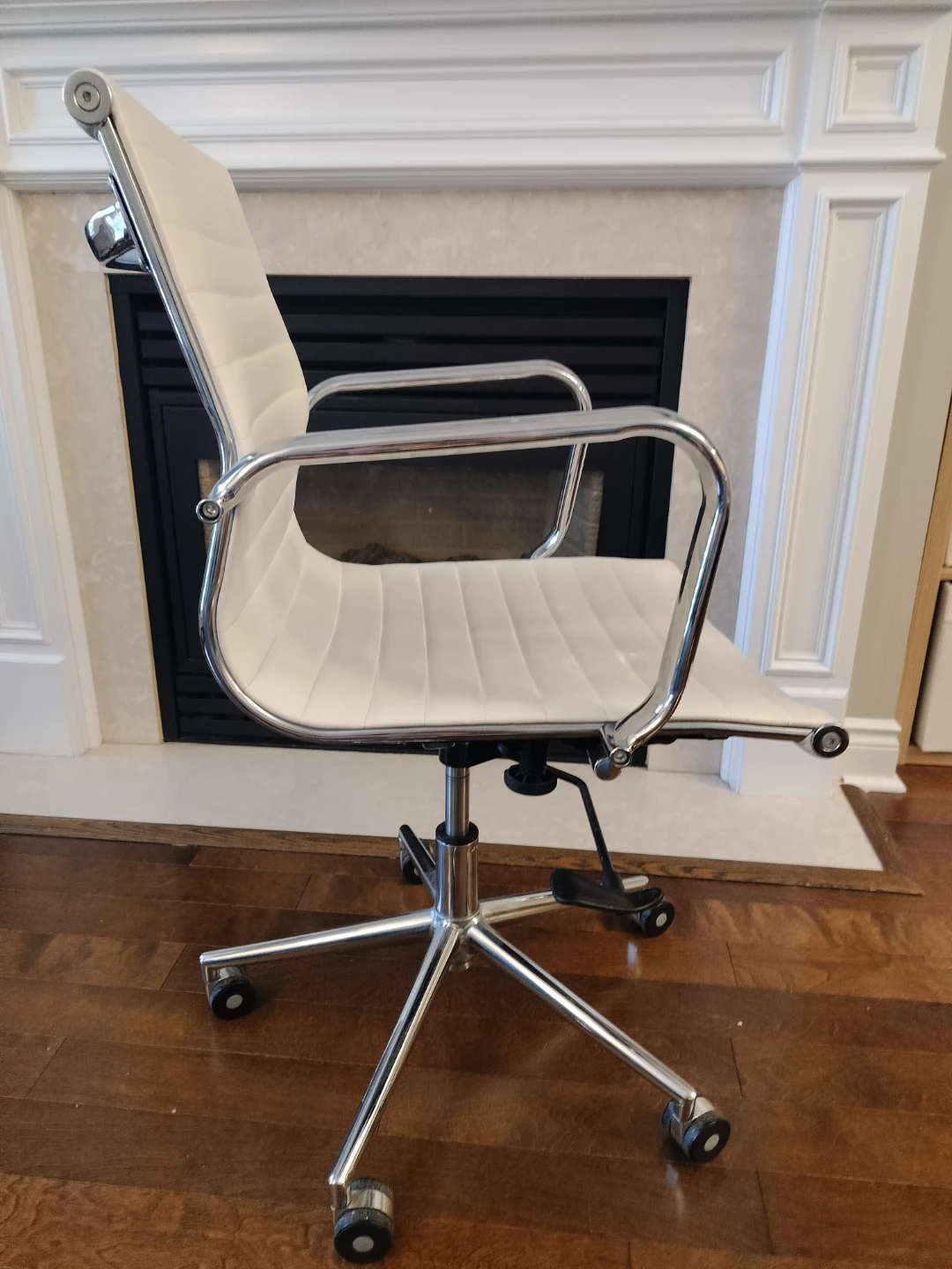 STRUCTUBE White Office Chair (Mattie) - photo 2