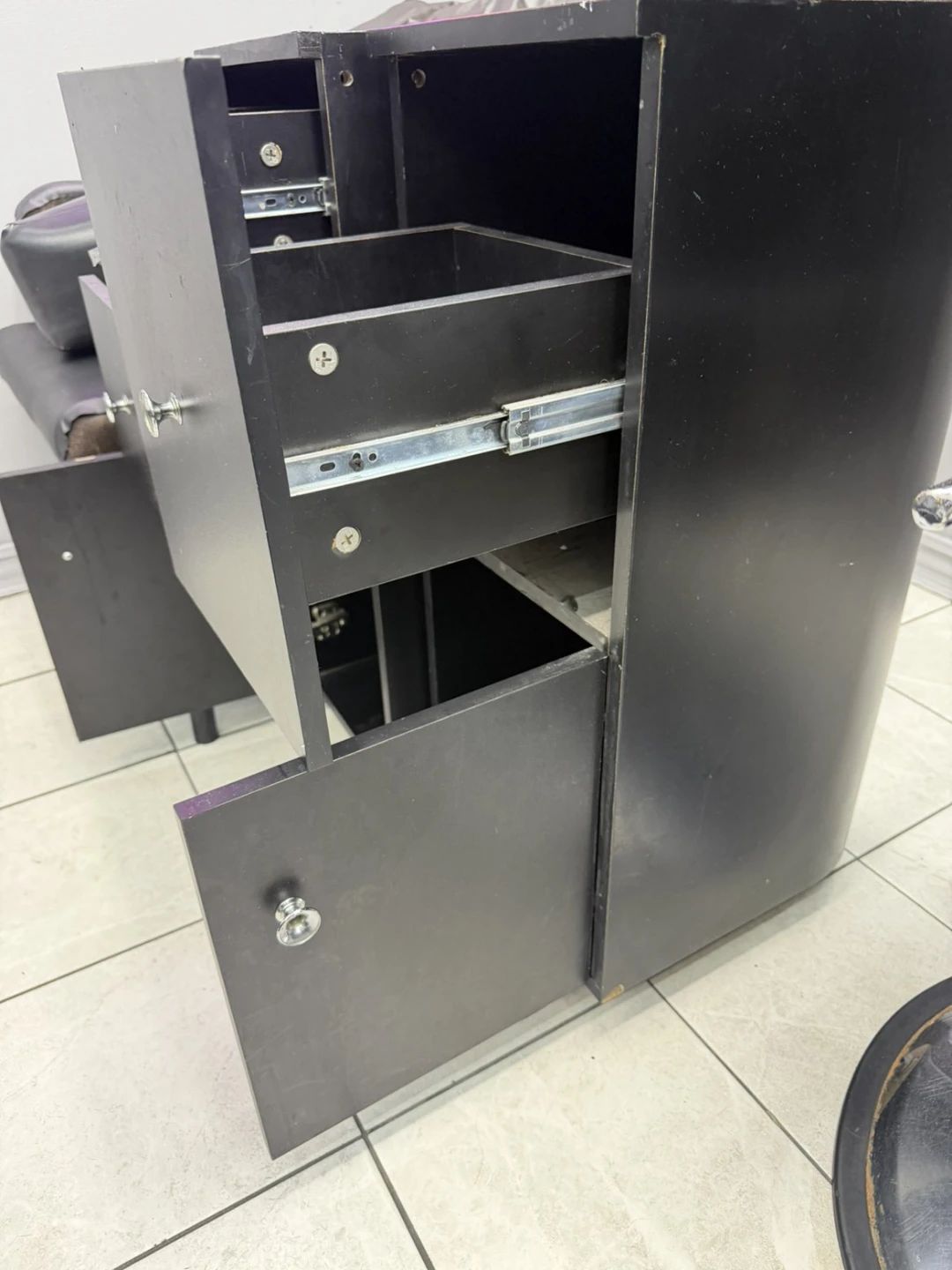 Two black salon rolling storage carts - photo 4