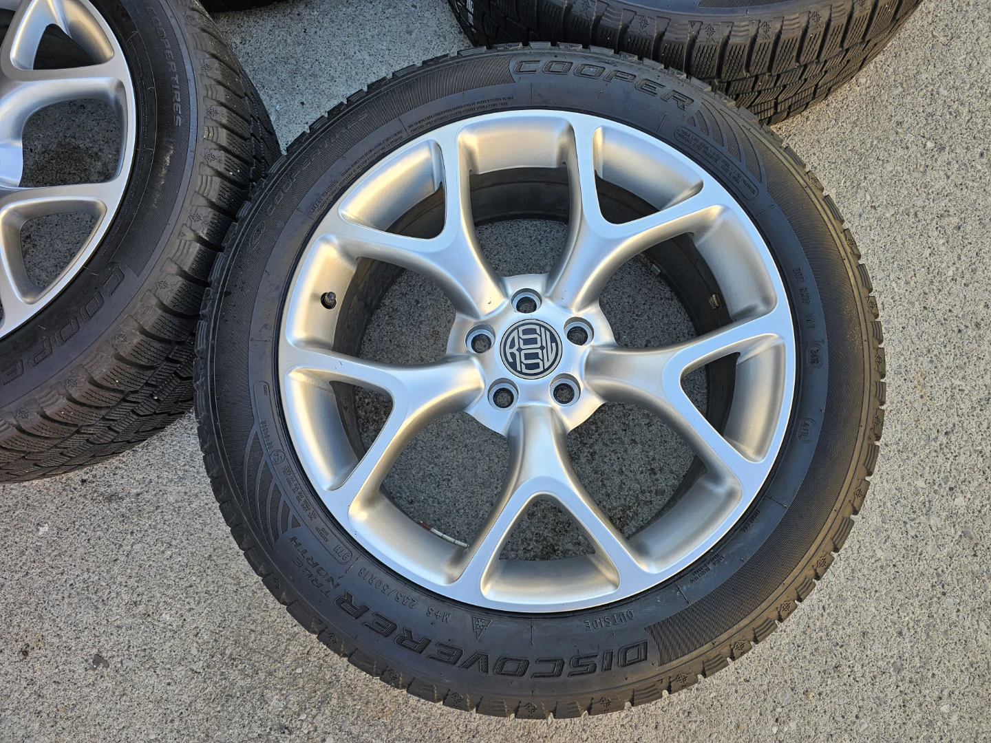 FORD ESCAPE WINTER TIRES ON RIMS 235/50 R18 - photo 3
