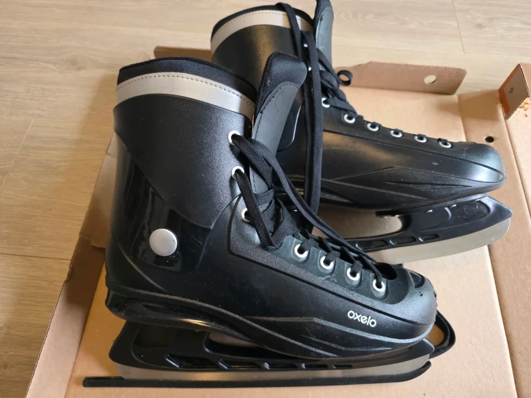 Decathlon Oxelo Black Ice Skates US Size 10.5 / UK 44