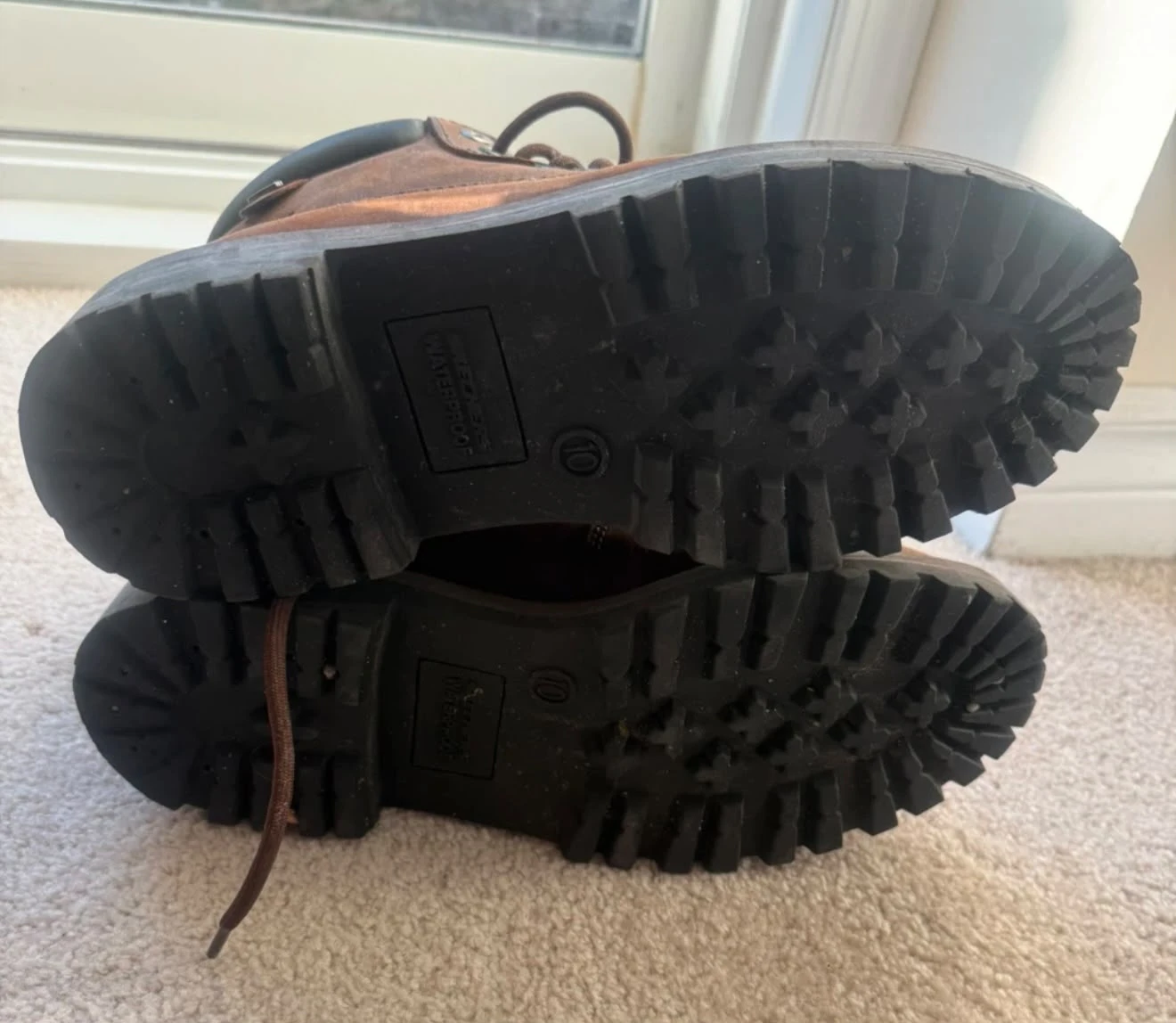 SKECHERS WINTER BOOTS - SIZE 10 - photo 2