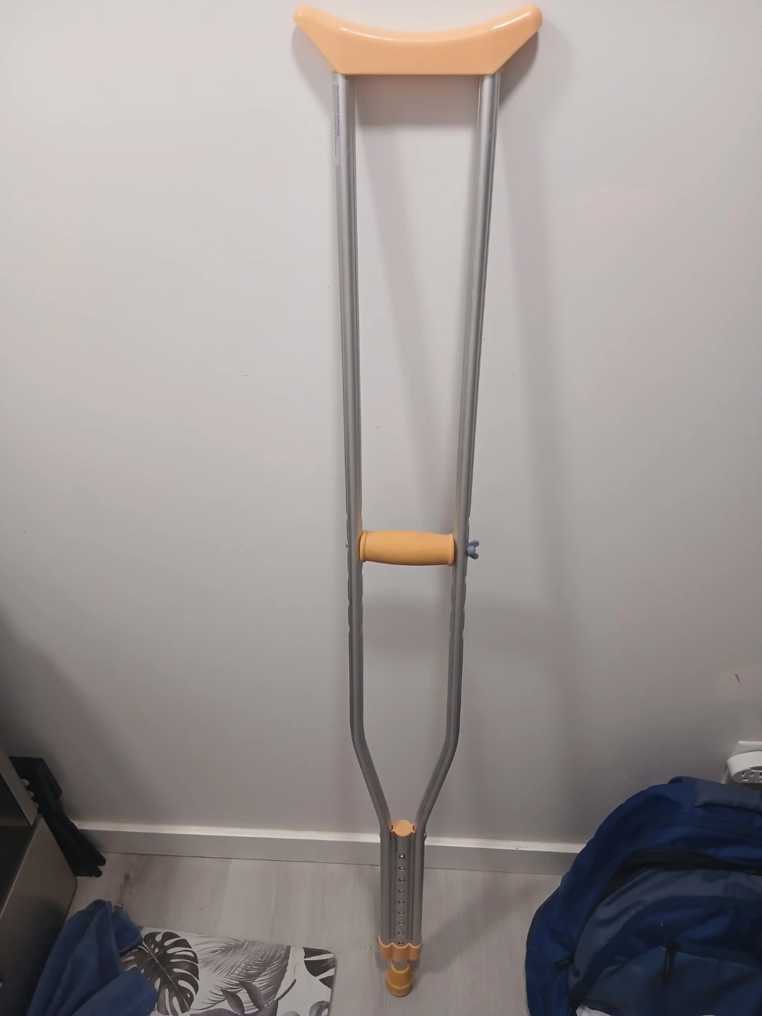 Adjustable Aluminum Crutch