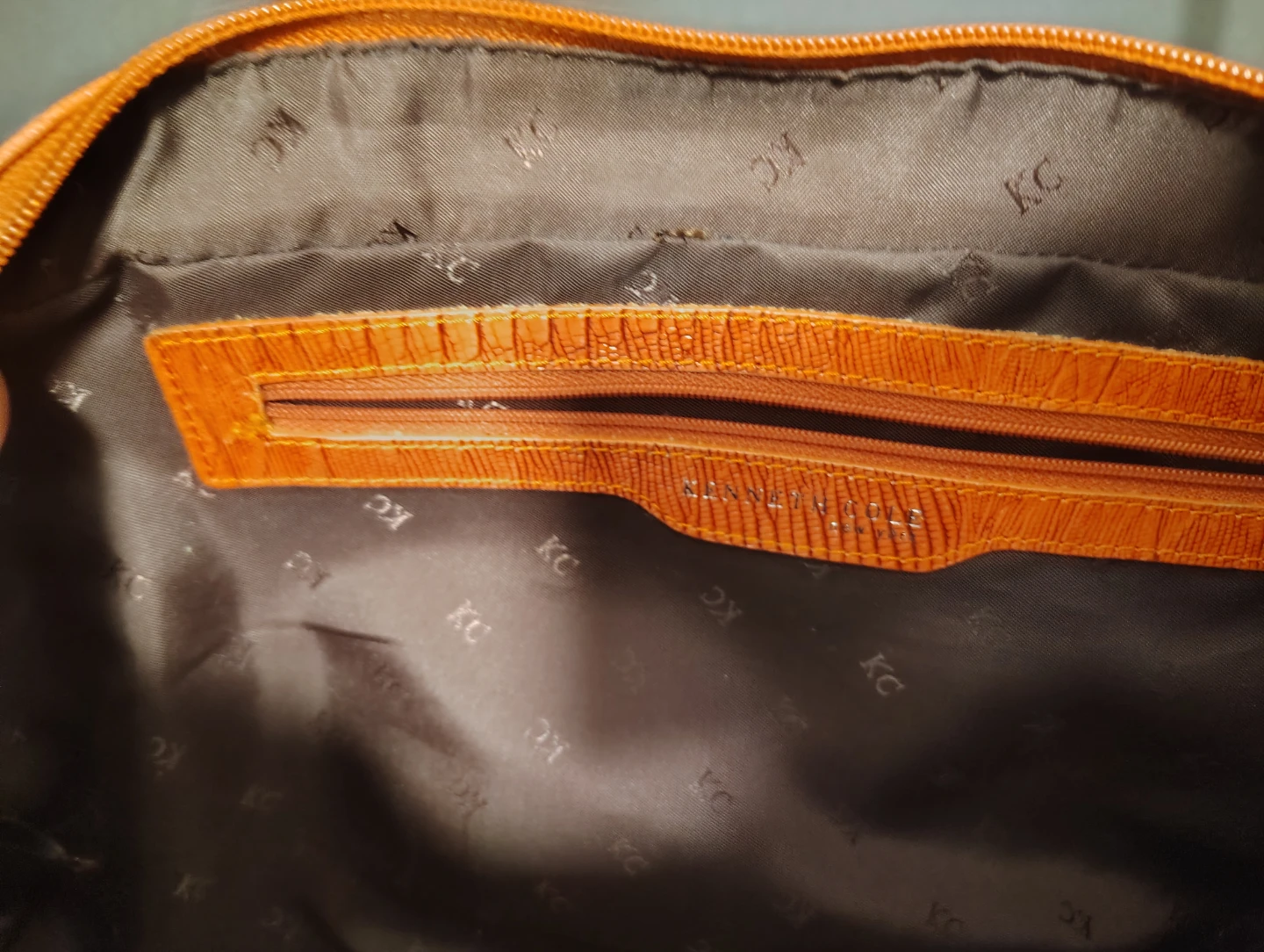 Kenneth Cole Orange Handbag - photo 5