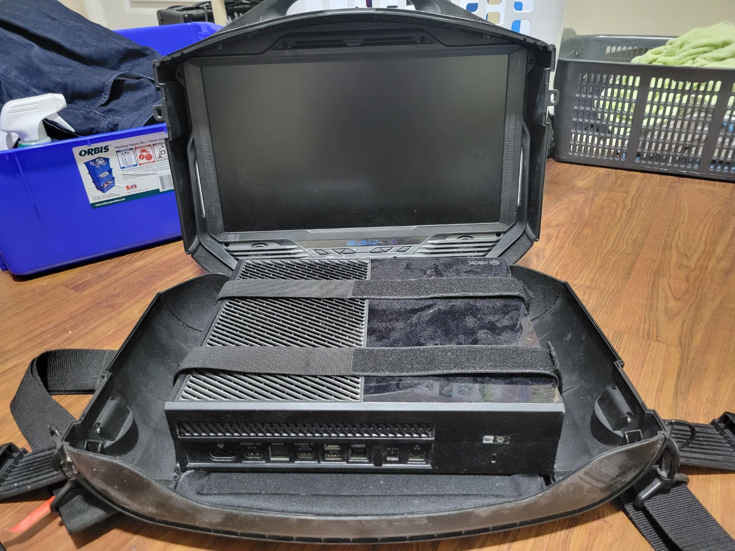Gaems Portable Gaming Monitor plus Xbox One console - photo 3