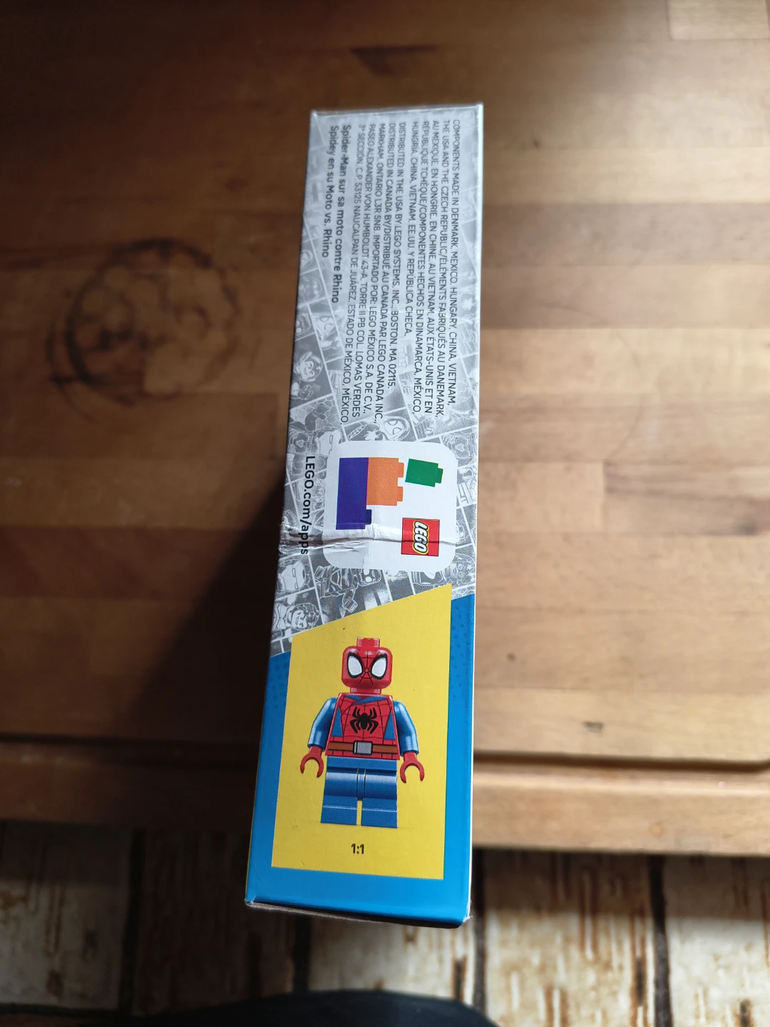 LEGO Marvel Spidey on his Motorcycle vs. Rhino 11206 - photo 5