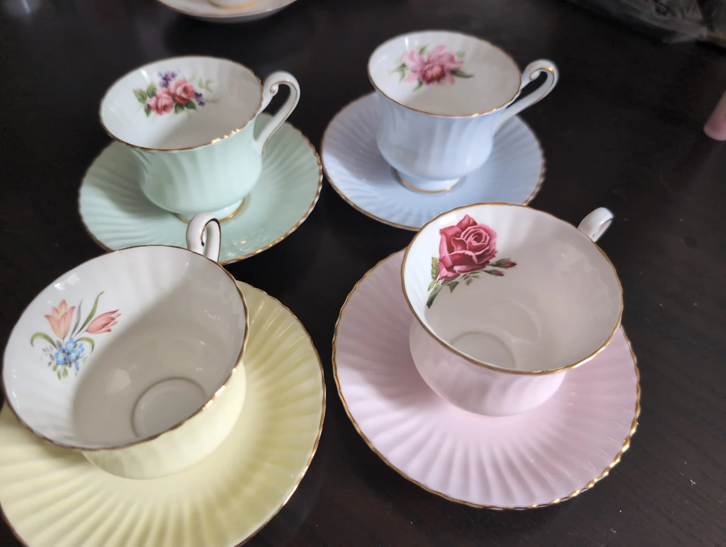Set of 4 Vintage Paragon Teacups and Saucers