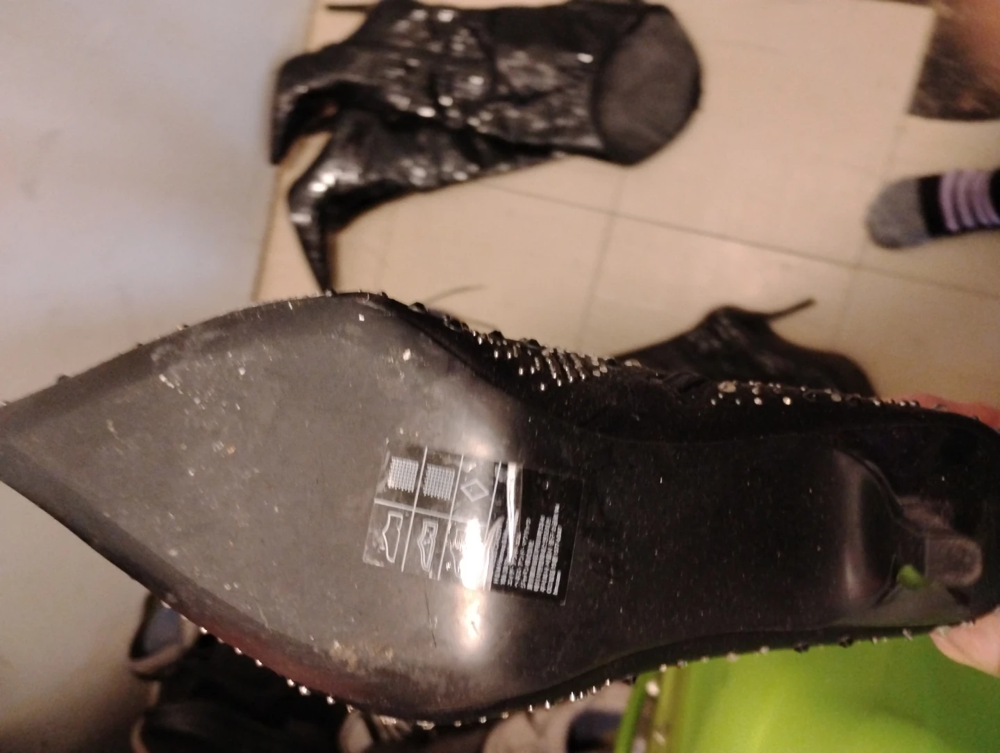 Black studded pointed-toe heeled boots - photo 2