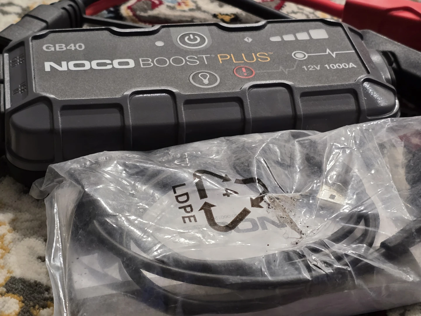 NOCO Boost Plus GB40 1000 Amp Jump Starter - photo 4
