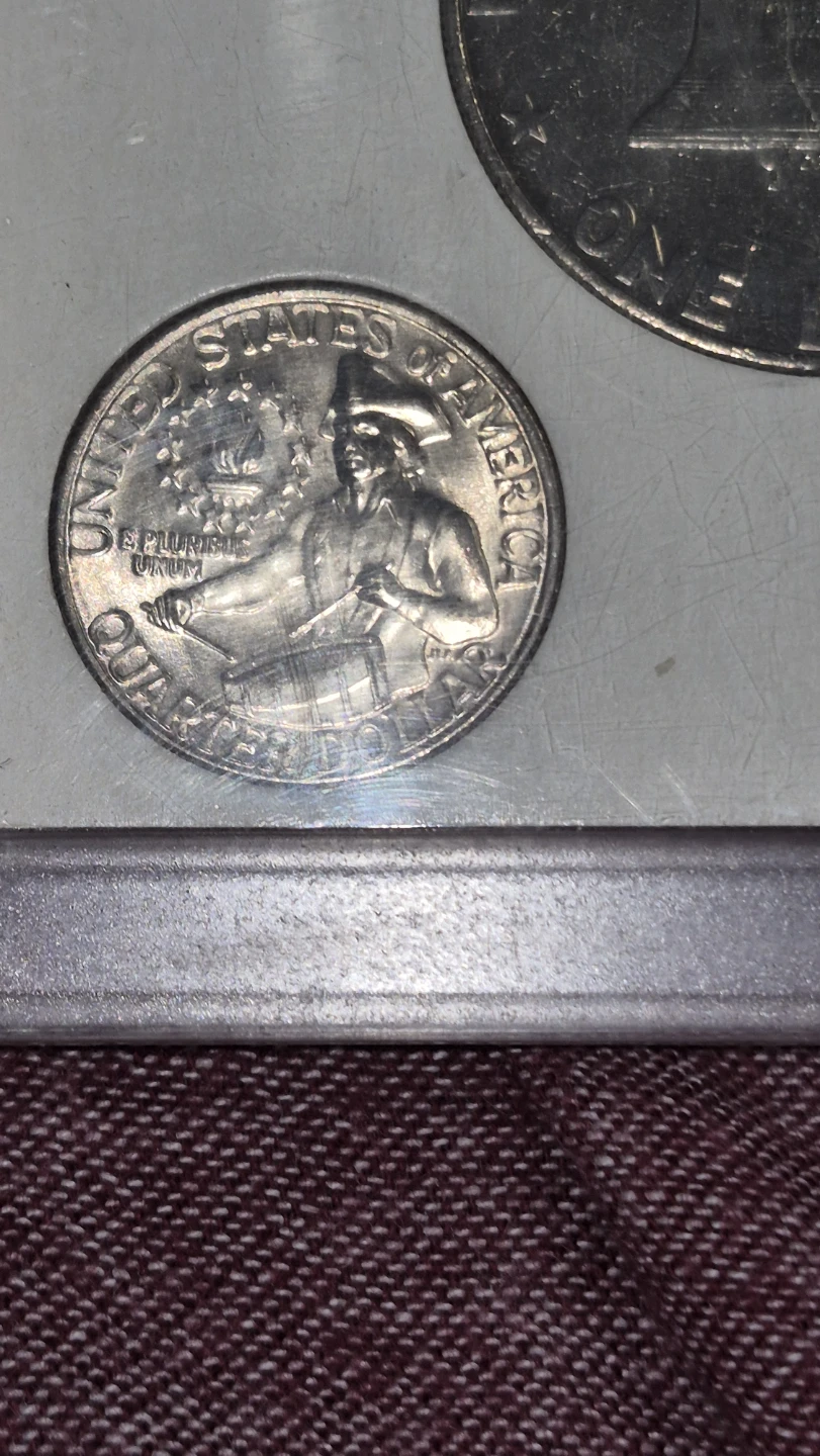 1776-1976 Bicentennial Coins and 1oz Silver Bar - photo 5