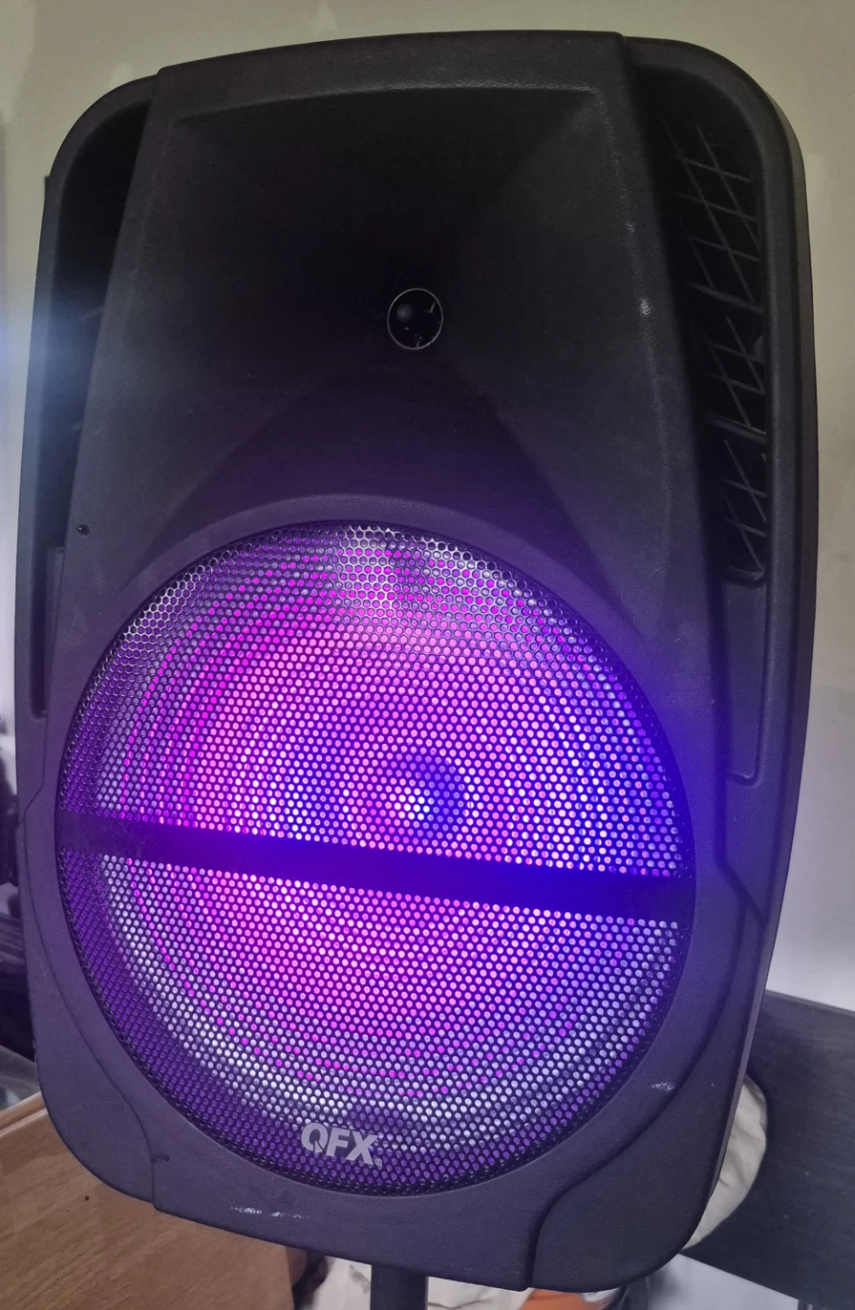 Karaoke Bluetooth speaker