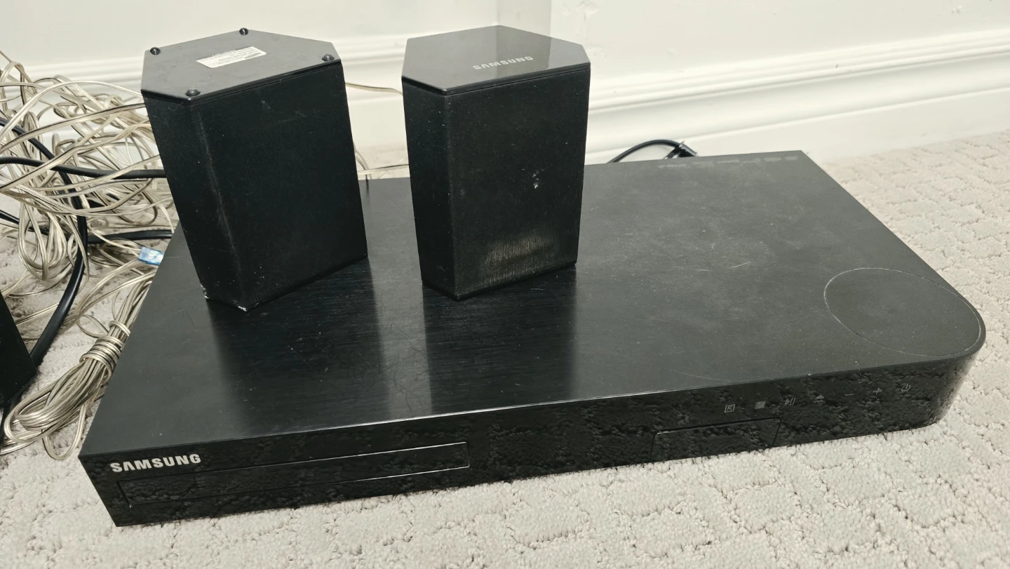 Samsung HT-J4500 Home Theatre System