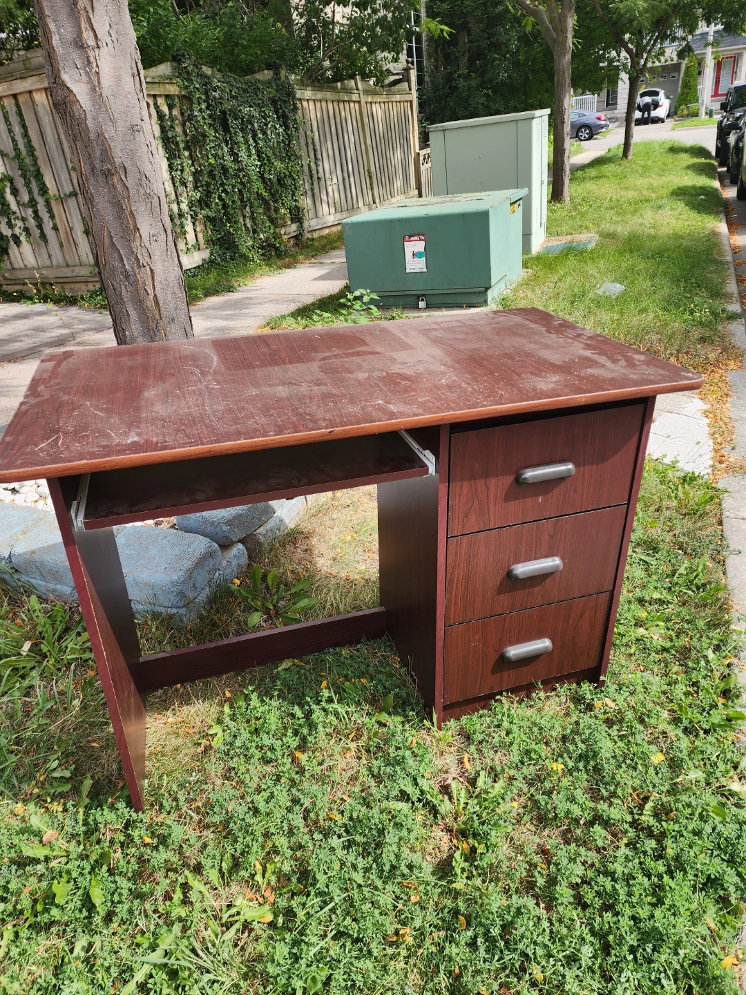 Desk Free on Curbside