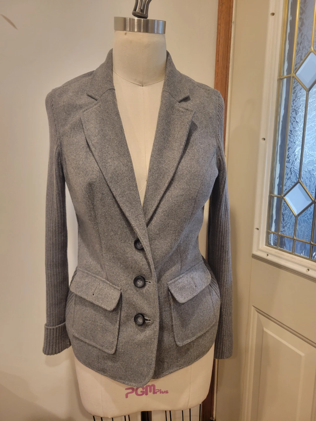 Grey knit-sleeve  M blazer - photo 2
