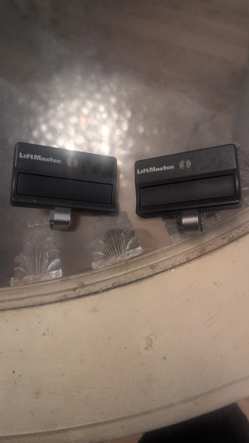 LiftMaster Garage Door Opener Remotes (2-Pack)