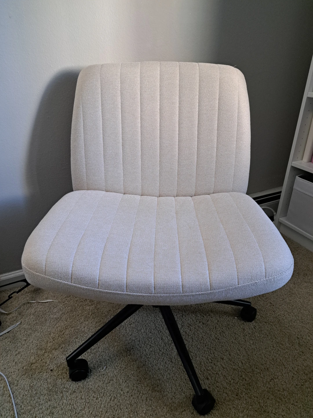 Cream Upholstered Office Chair - photo 2