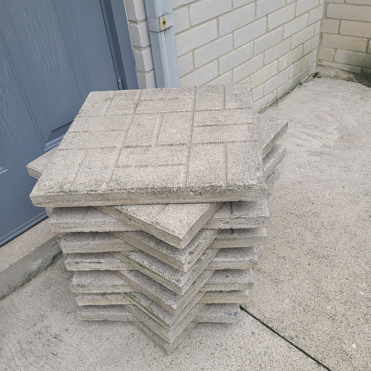 Assorted Concrete Pavers and Edging Stones - photo 2