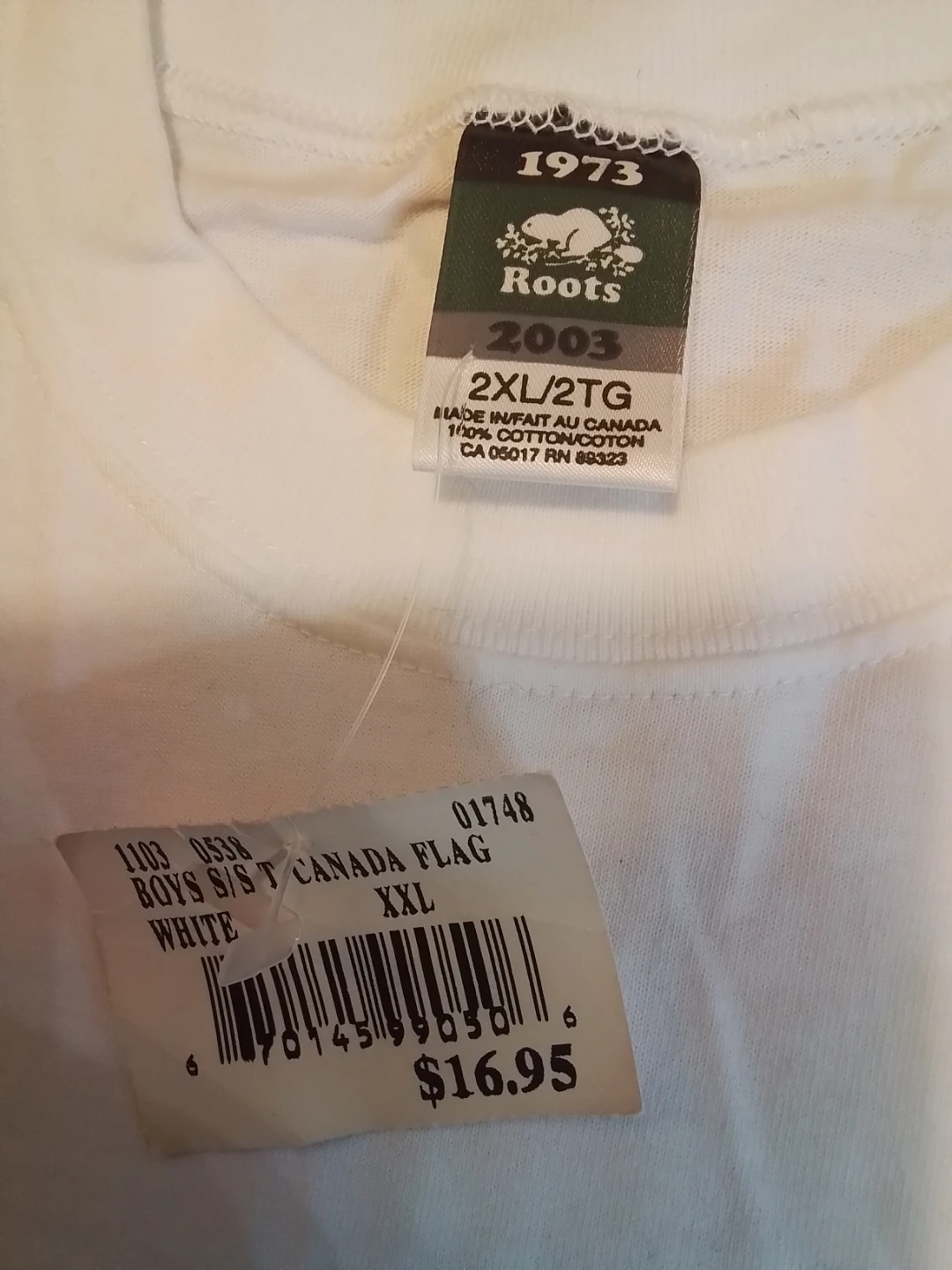 NWT Vintage Roots Canada 30th Anniversary Flag T-Shirt - photo 3