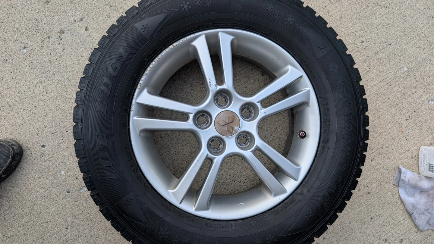 Winter Tires on rims in great shape 215/70R16