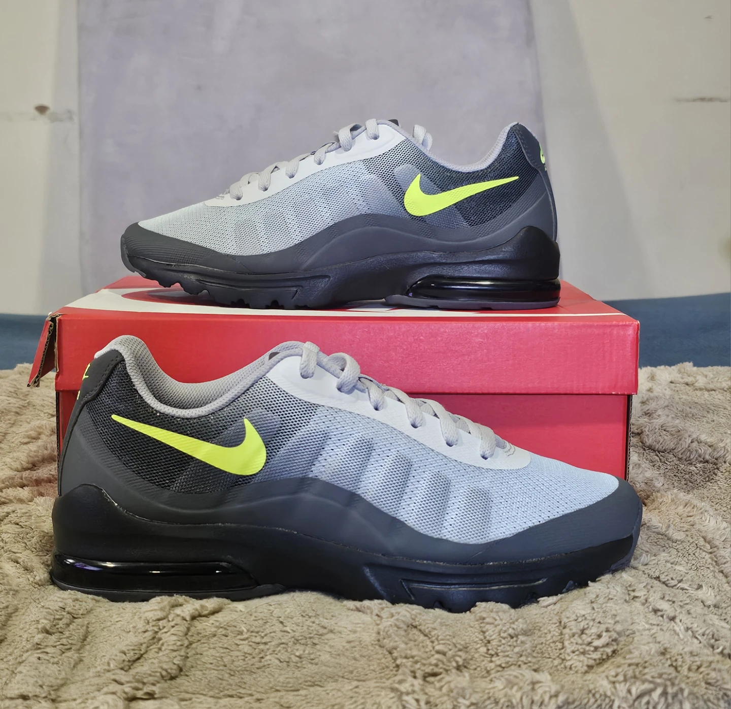 Brand new Nike Air Max Invigor - photo 3