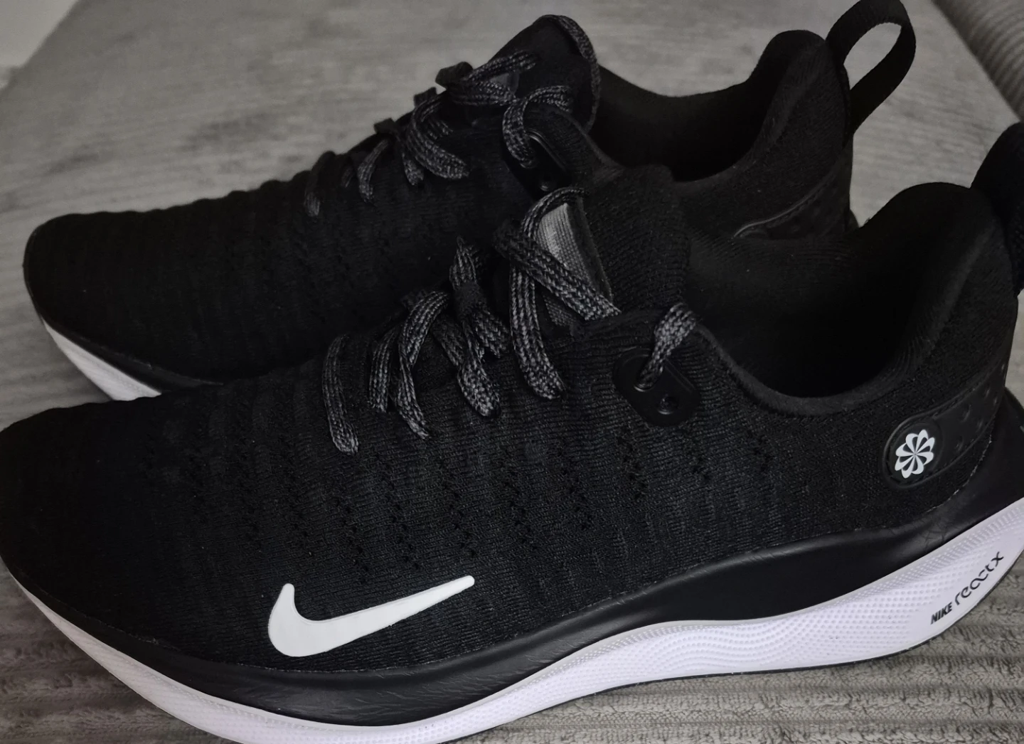 Nike Size 7.5 ReactX Infinity Run 4 Wmns Black Sneakers
