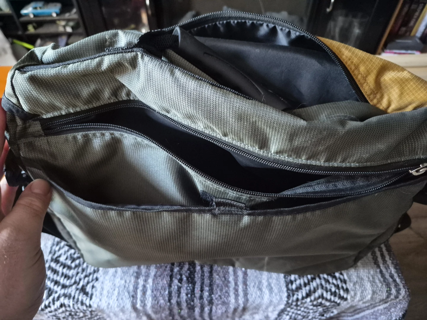Multi-Compartment  laptop Messenger Bag - photo 2