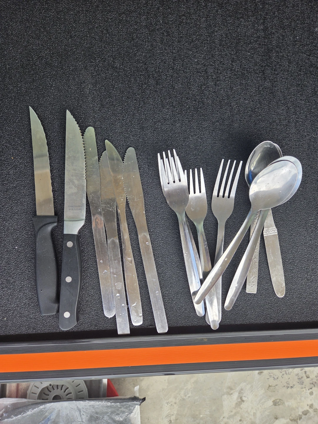 Assorted Cutlery Set