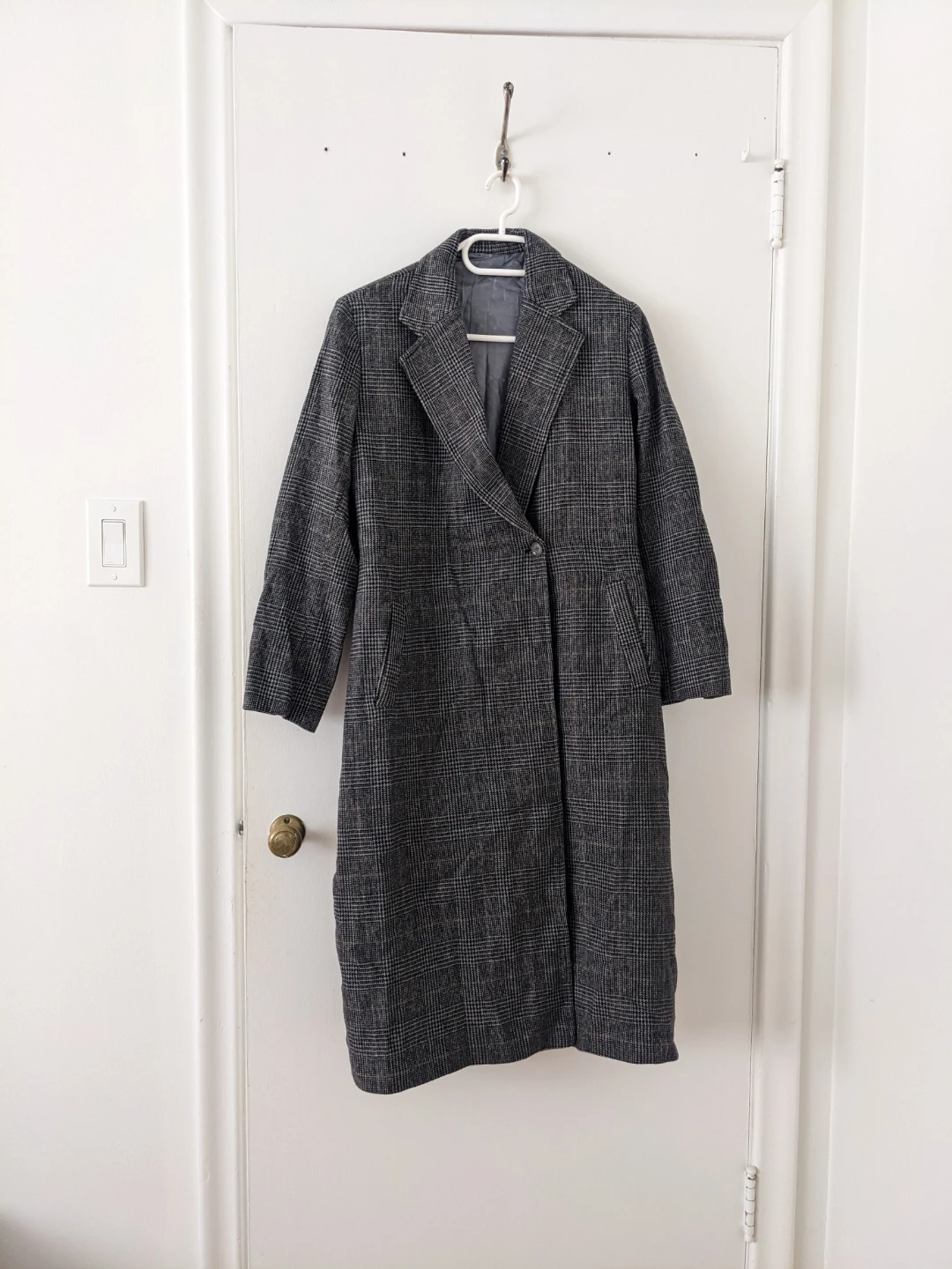 Grey plaid long coat for Fall - photo 2