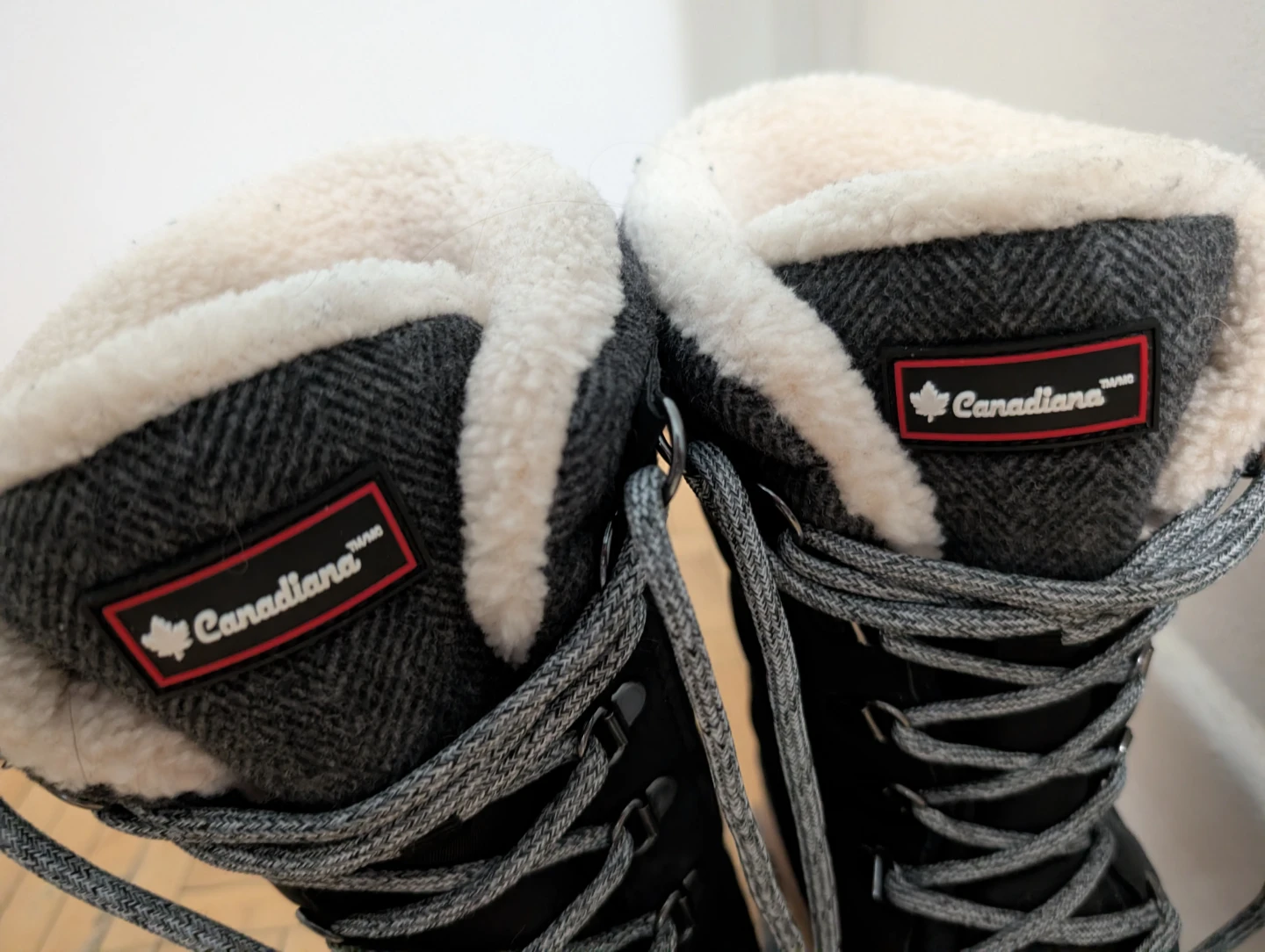 Canadiana winter boots - Size 9 - photo 2