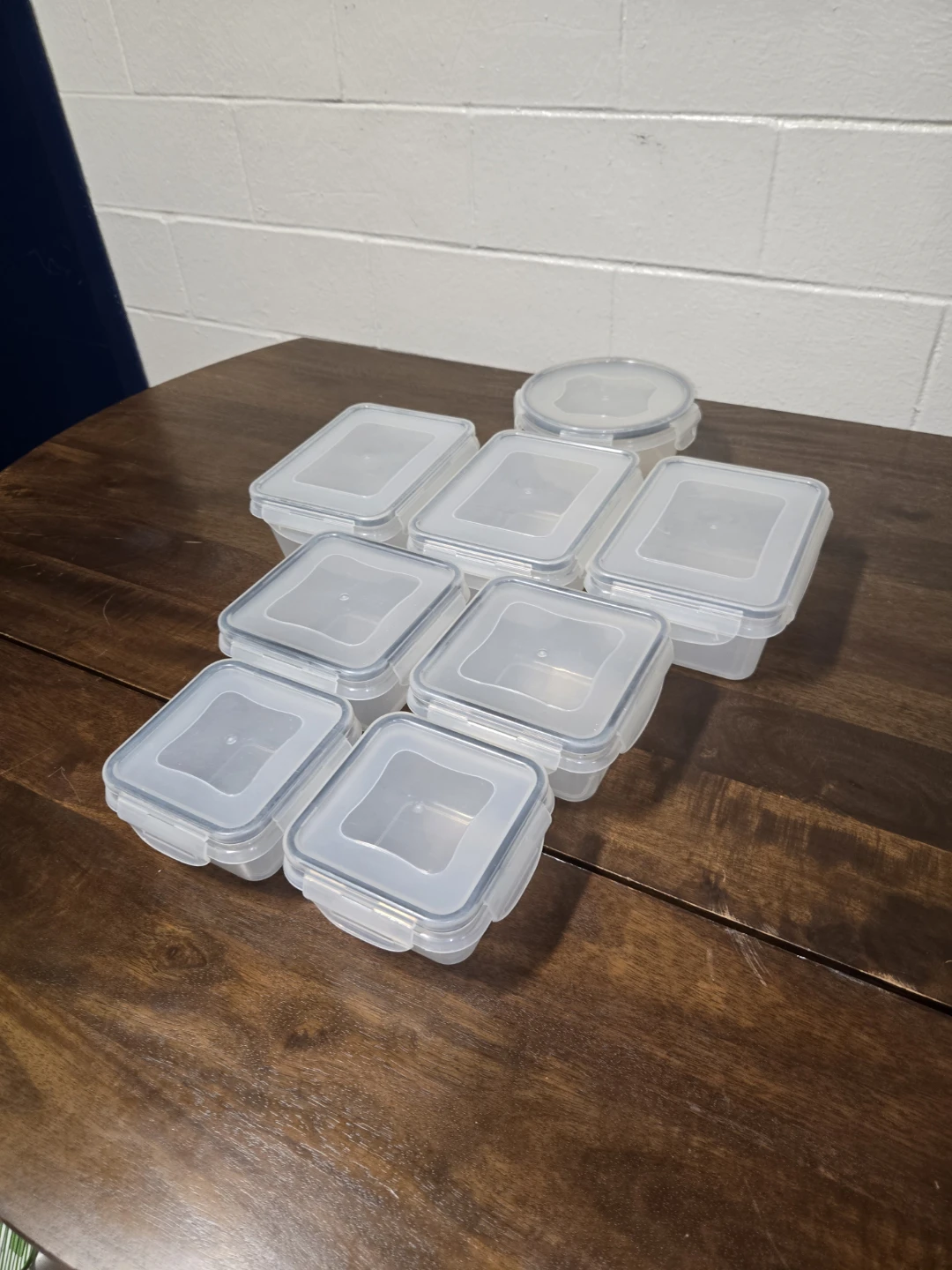 Set of 8 Plastic Food Storage Containers - photo 2